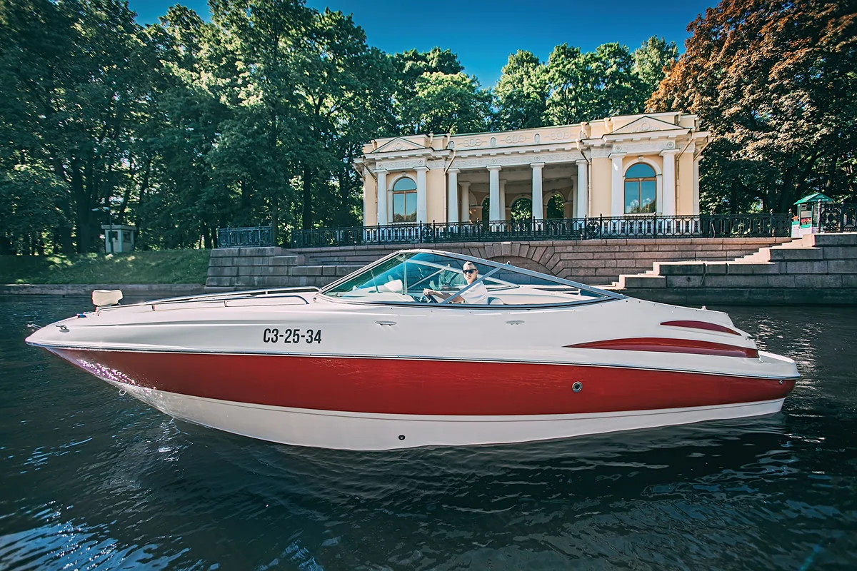 Катер Moulin Rouge image- 2